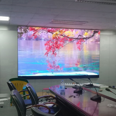 Sala de conferencias de alta resolución de la pequeña de los pixeles P1.25 4K 8K LED instalación video de la pared