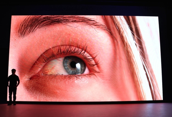 La pantalla LED 8K interior del anuncio 1,8 HD llevó los paneles de pared video frecuencia de actualización de 3840 herzios